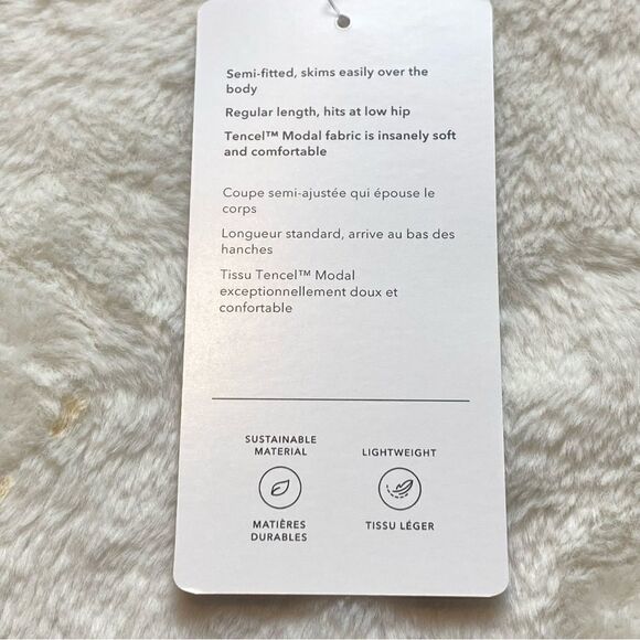 Athleta Purple Cold Shoulder Turtleneck New With Tags Size Medium - Picture 9 of 13